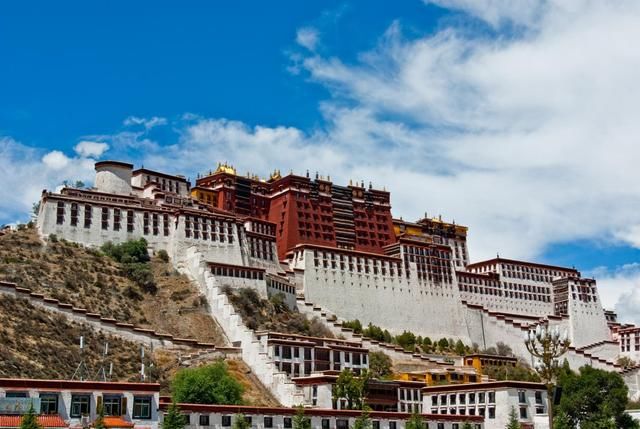 为啥重建300多年，布达拉宫的旱厕还没有被拉满？这些就能说明原
