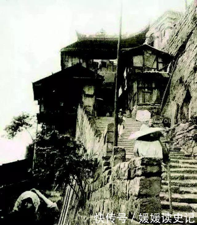 70年代，解放碑还是最高的建筑——老照片上的重庆记忆