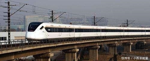  跨越：中国最霸气的高铁，连接两大强省，其中一段跨越大海