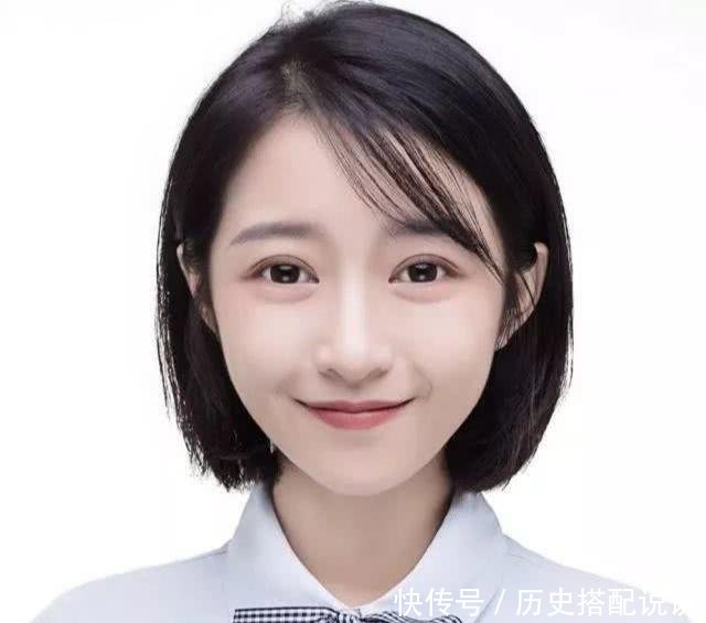  [记住]拍证件照时，记住这四个“心机”打扮，照片会比真人更美！