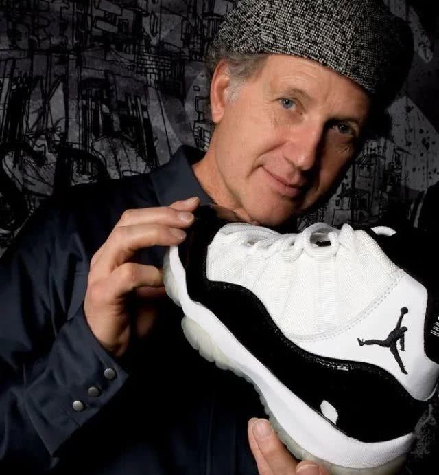  『球鞋』真相找到了！AJ 这么火都是因为他！不认识可以告别球鞋圈了……