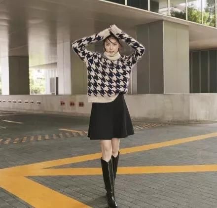 维秘面试小姐姐腿长180cm、E罩杯,这真的是人类的存在?