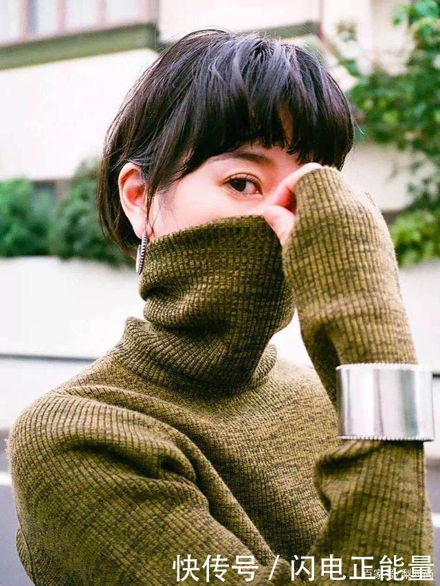 「大妈」针织衫才是春日王者,20岁到50岁通杀,大妈穿更显年轻!