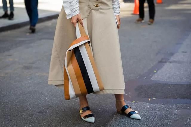 时髦办｜大雨哗哗下，我要给夏日高级冷色调打电话