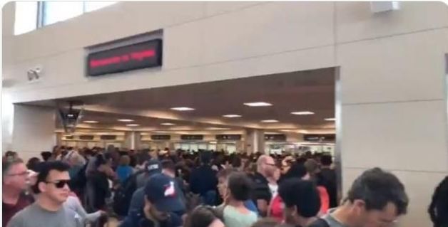  当机|美国海关计算机大当机 全美机场大乱