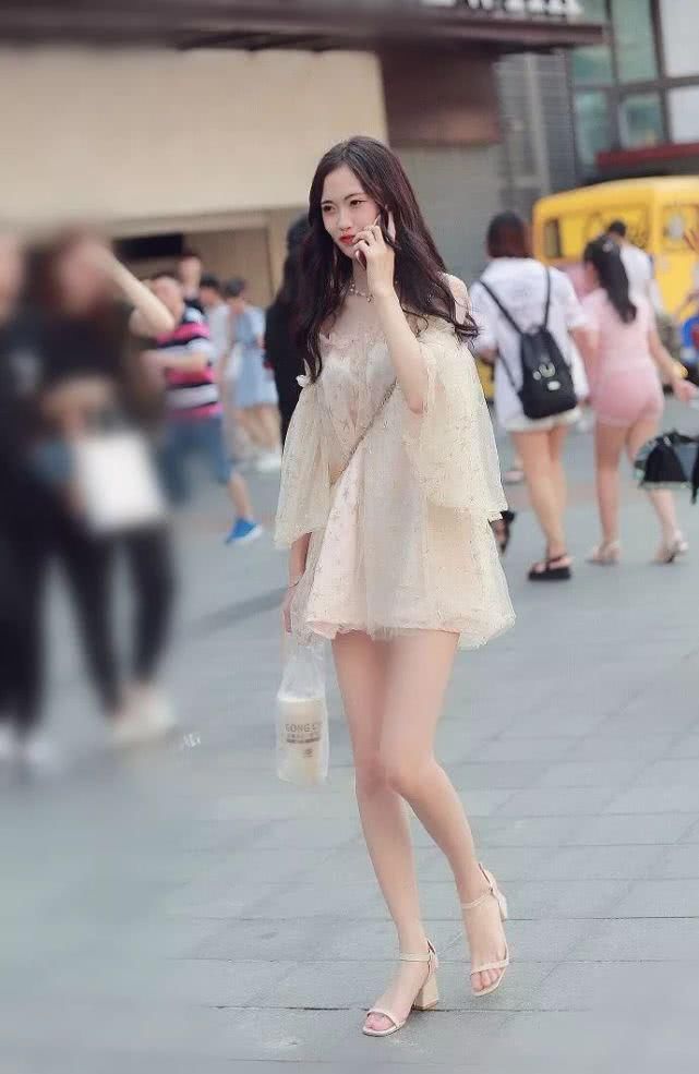 女生|美丽的女生搭配高跟鞋,穿出更加魅力的身姿