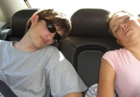 为何坐车晕车开车却不晕车？其实猫腻就藏在车上这个地方！