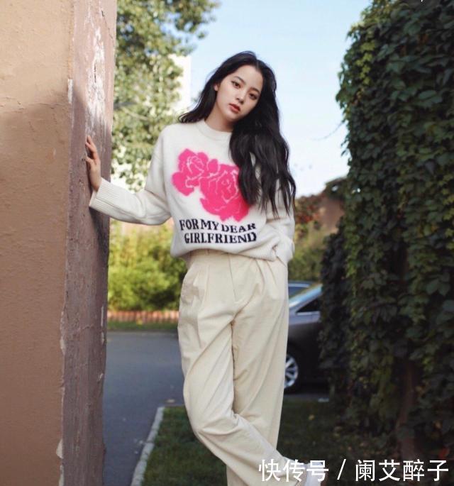 #宽松#休闲风如何穿出时尚感?明星亲身示范,教你时尚又好看