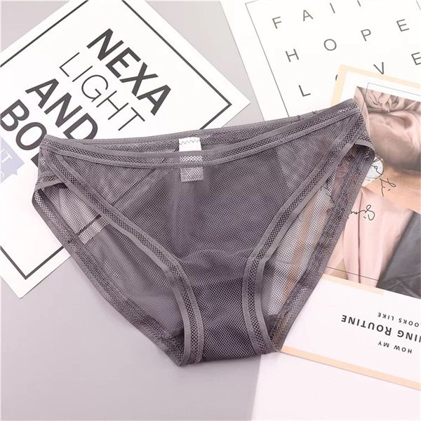 越来越多女人不穿三角裤，看看下面怎么穿的，清凉又迷人