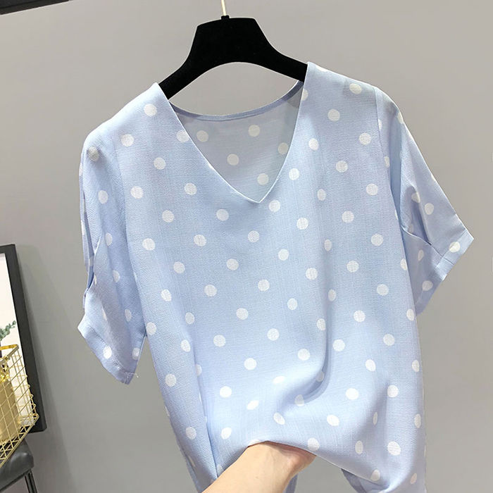 身高不过160的女人，‘雪纺衫’搭短裤短裙，瞬间穿出女神范