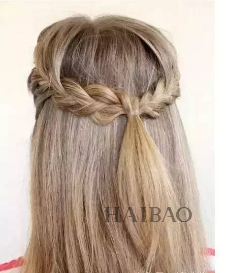 两个小揪揪的唐艺昕看起来最多18！