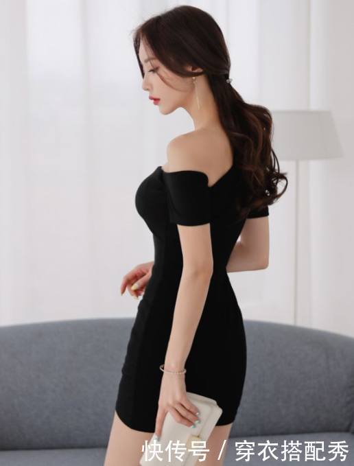 曲线傲人的紧身裙美女，身材完美，无论走到哪都是焦点！