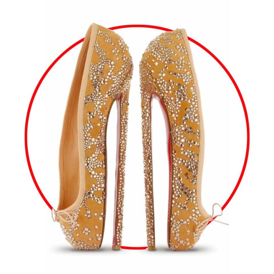 多厉害?丨Queen S说她睡觉也想枕着这双鞋子