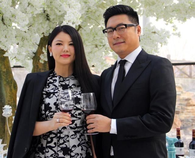 网曝知名男演员深圳租车遭盘查，妻子是知名主持人，吴京躺枪