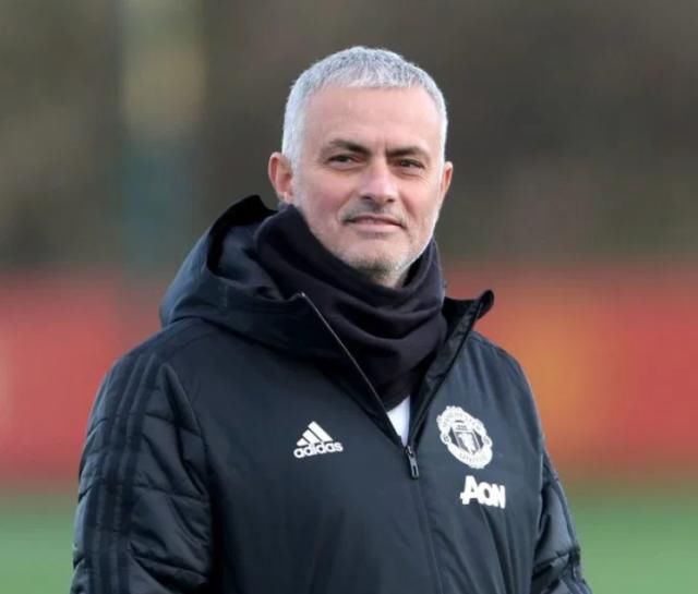 曼联请波切蒂诺面临曼城竞争!巨头已对索帅心