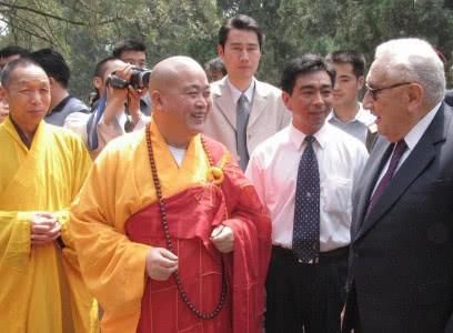 81年到底发生什么事？行正大师将少林托付于释永信，长吁一口气