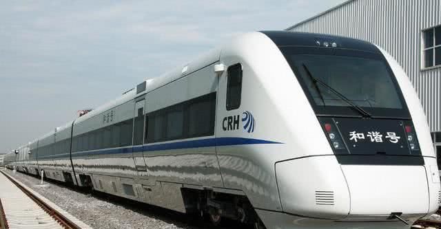 为啥高铁上要显示“车速”？答案说出，乘客：车票钱没白花！