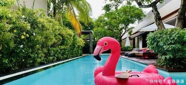 那一刻:在600多平的别墅房睡一晚是啥感觉?推开门那一刻就知道没白来