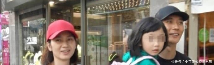 张丹峰一家人无视谣言，心情大好逛商场，网友这次自己能付账了