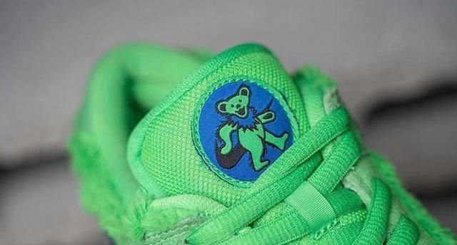 【要来】全新小熊Dunk SB细节释出！又一双「鞋子带兜」的狠货要来了