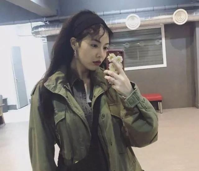  【过时】依然秀小香风外套 永不过时的经典