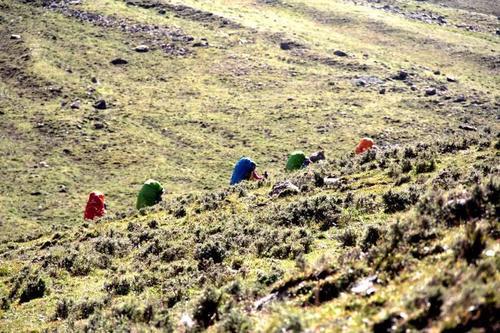 北边百花南青石，祁连苍茫画秋颜--祁连山穿越