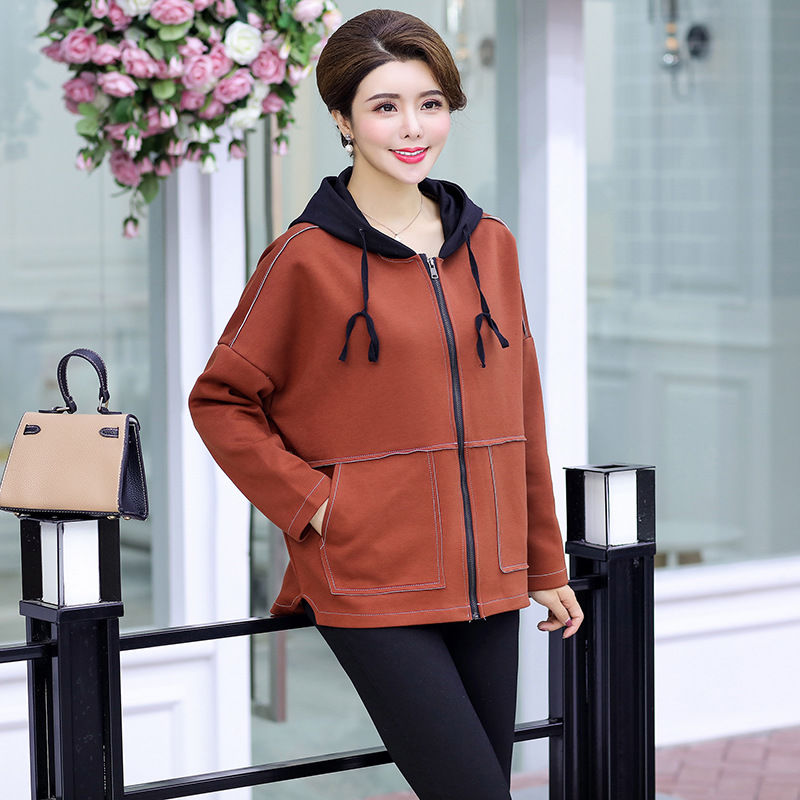 不到1米6的女人，推荐你们穿短款毛呢+小脚裤，高挑洋气