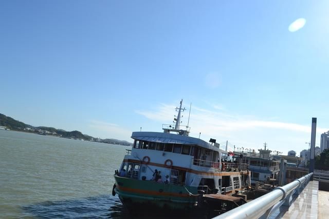 广东最留不住人的经济特区，人才往广深涌去，自身经济一般