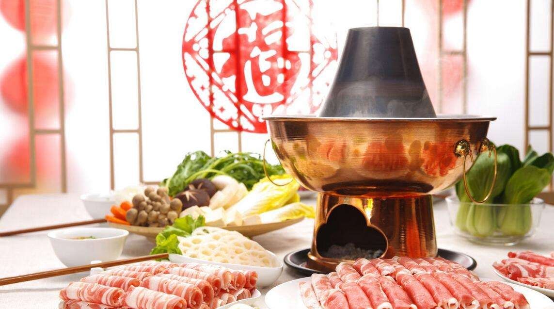  【回复】下雪吃什么最应景？网友的回复真的很应景，看饿了
