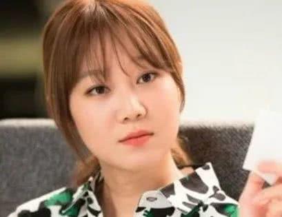 唐嫣的大额头终于有救了？这个发型让她美了一个新高度！