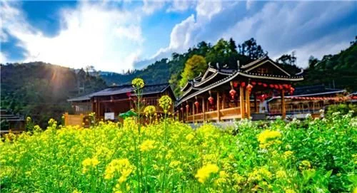 广西龙胜:美丽乡村“春暖花开”