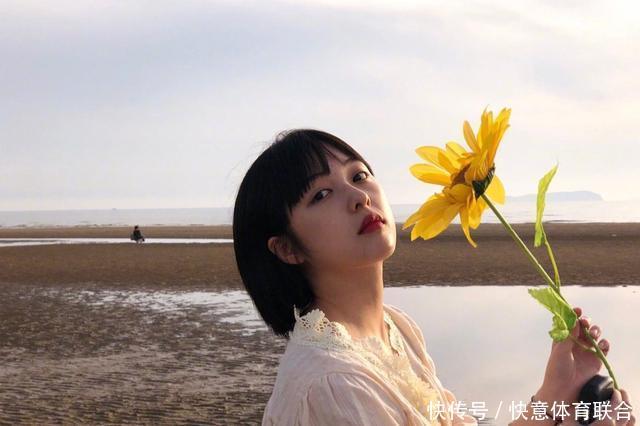 清纯:中日韩女星都在剪“娃娃头”,既仙气又清纯,少女感十足!