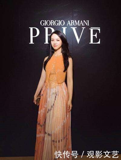 汤唯素颜现机场, 下半身爆肥至大妈, 网友 这是经历了什么