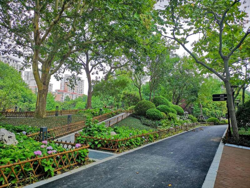 闸北公园西园改造后今重开，凸显历史底蕴与园林风格，东园今起关