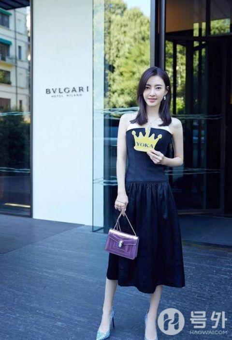 王丽坤近照曝光，肌肤白如雪，素颜女神的名号真不是盖的