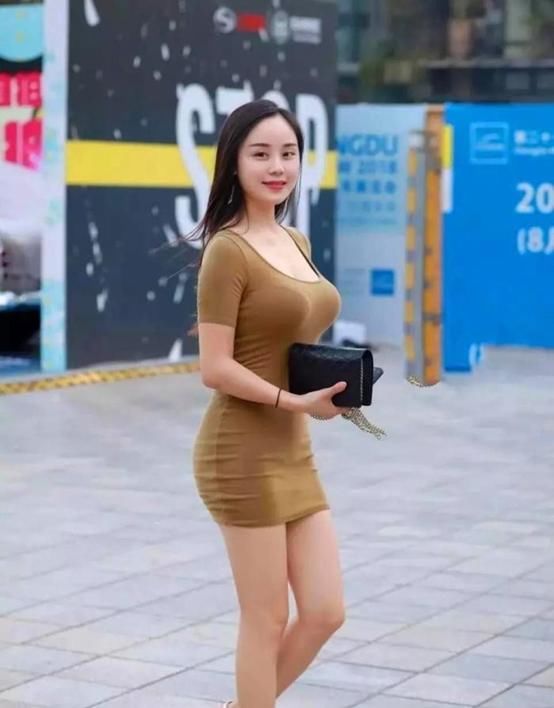 特别|美女仪态万千,彰显不俗品味,明艳不可方物!