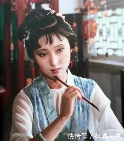  [黛玉]她终究是使出了黛玉的小性子，固执地选择了自己想要的人生