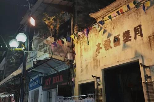 被称为亚洲最“破旧”的首都,却是独具魅力的浪漫之城