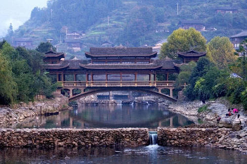 这个地方的女孩很美，却为何说自己是“蚩尤”的后裔？