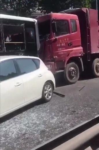 真相潍坊青州车祸，这才是真实现场!请大家不信谣、不传谣!