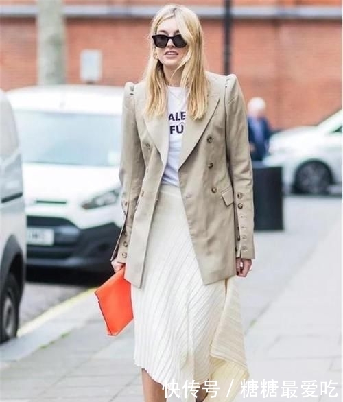 【女人】会穿的女人不显老!这4个“减龄”技巧,四五十岁女人都该来学学