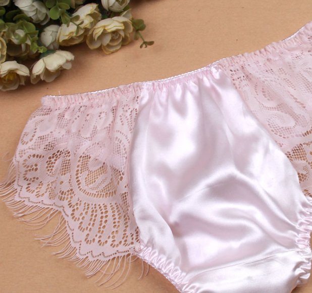 丝滑舒适的三角裤，带给你丝滑舒适的美感，犹如女人的第二层肌肤