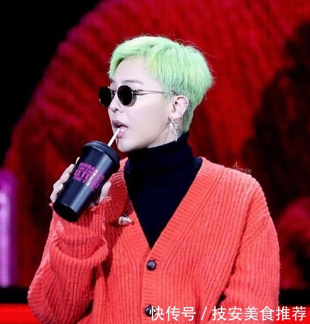 「发廊」黄明昊李振宁撞发色!到底是时尚潮男还是发廊洗剪吹?很明显