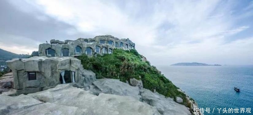 中国这家悬崖洞穴酒店,由防空洞改造而成,里面真的好美!