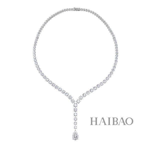 看《天坑鹰猎》，帮王俊凯挑选女朋友