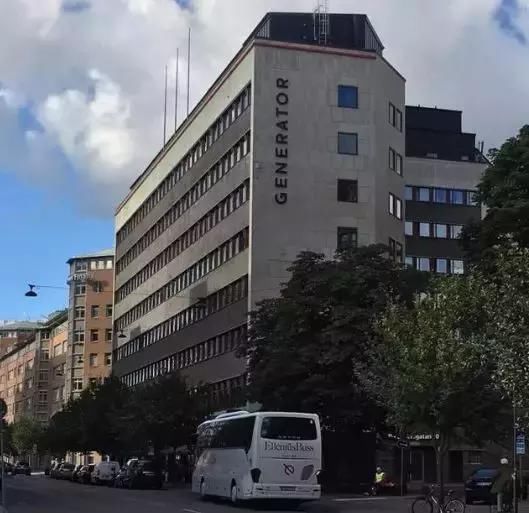 驻瑞使馆谈中国游客被扔公墓事件：当事人压力很大，网友勿落井下