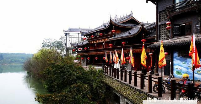 四川第二小市，比内江还小，相当于0.4个泸州，能并肩成都 重庆