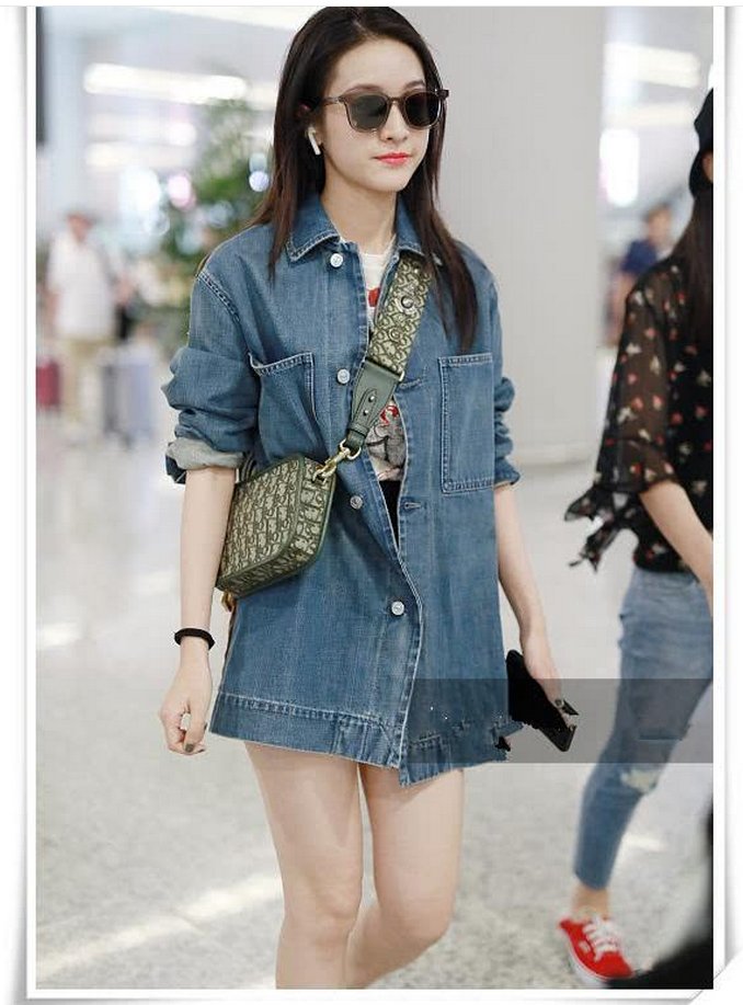 风波后的张雪迎愈发大胆了!只穿一件外套就出门，难怪杨紫会输!