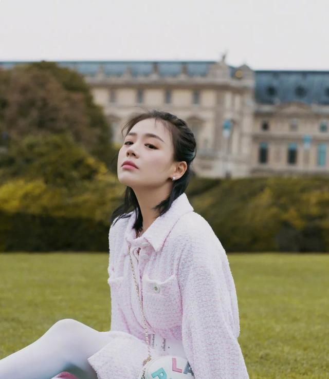  【过时】依然秀小香风外套 永不过时的经典