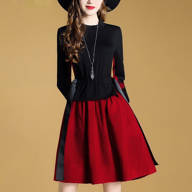 新发现，这“薄”秋裙比旗袍还优雅，衬肤白美嫩，高雅，好开心